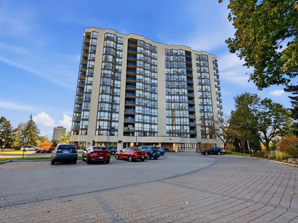 1155 Bough Beeches Blvd #1004, Mississauga, ON L4W 4N2