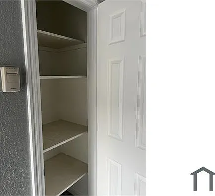 4 bed, 1200 sqft, $3,500 — Photo 4