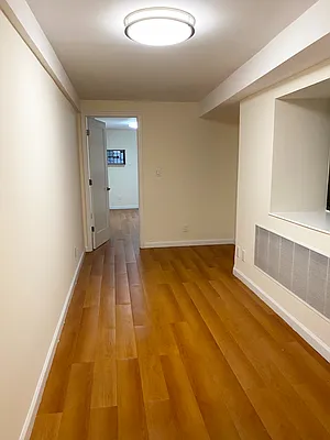 Rented by Waverly Realty Associates | media 10