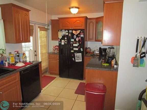 4th image of 9041 NW 26th Pl