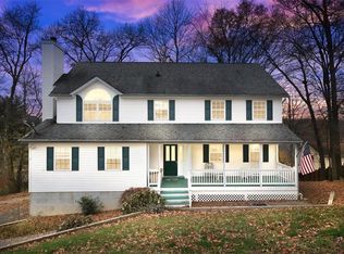 325 Linden Ave, New Windsor, NY 12553