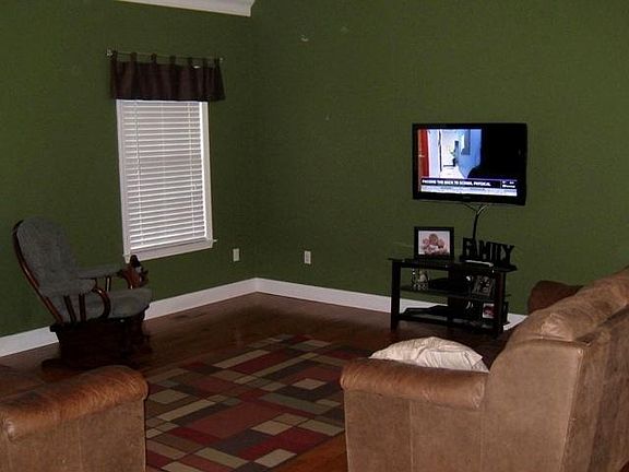 5th image of 1329 Robert Ridge Rd