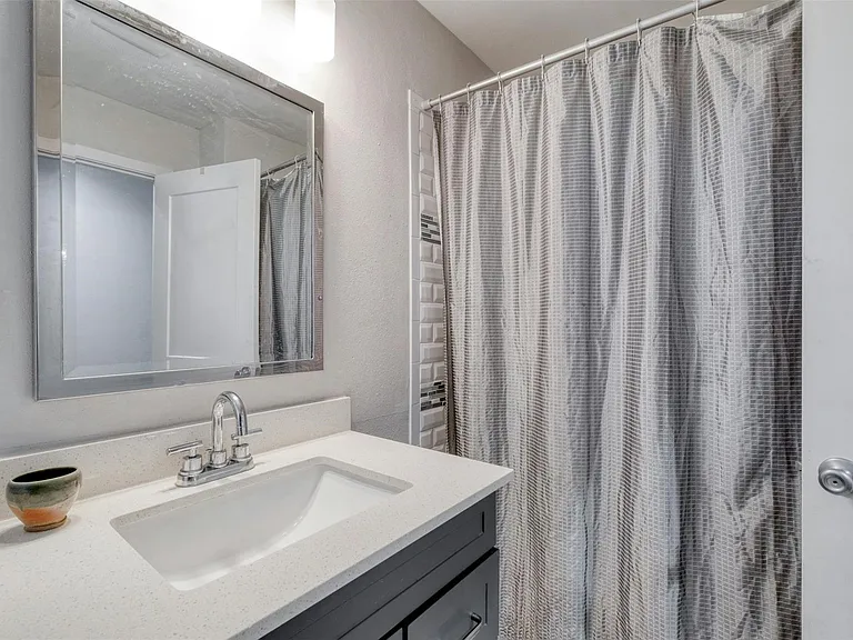 5502 Burgundy Dr — Photo 17