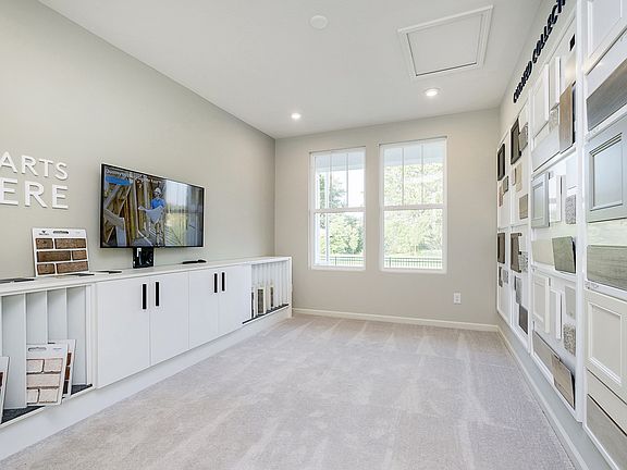 3rd image of 9402 Kinsley Dr