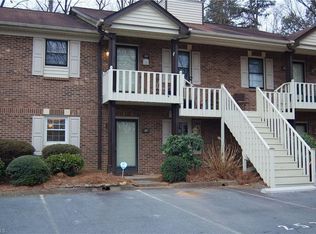 225 Olde Vineyard Ct, Winston Salem, NC 27104