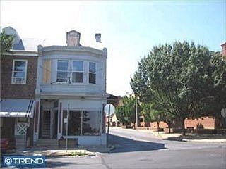 2nd image of 722 Walnut St