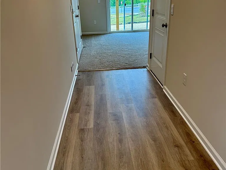 8203 Alexander Ct — Photo 5