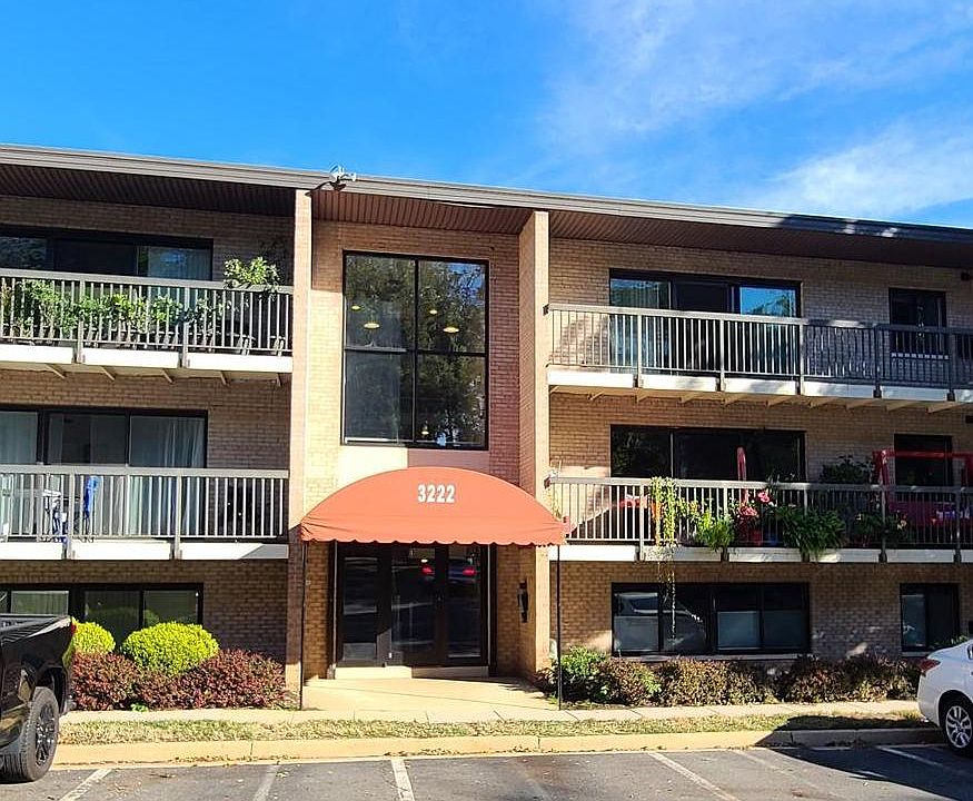 1st image of 3222 S 28th St APT 204