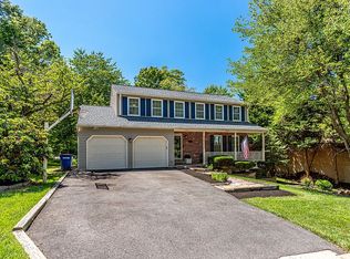 1207 Grant St, Herndon, VA 20170