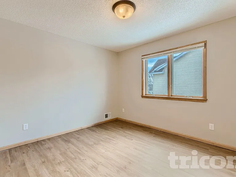 2056 Staghorn Dr — Photo 31