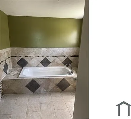 1421 James St — Photo 5