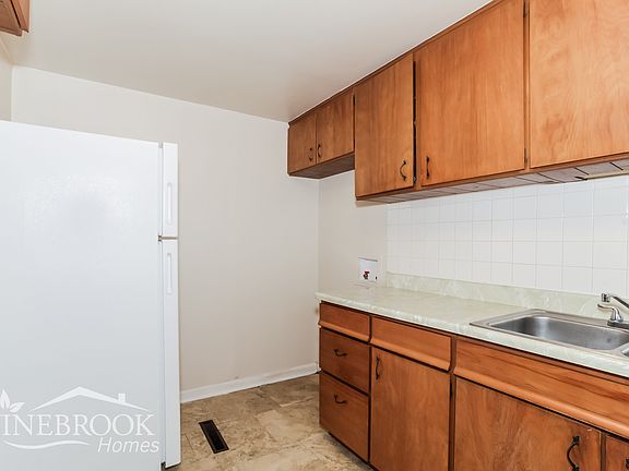 5th image of 5004 Mays Ave