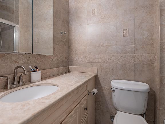 5th image of 7002 Boulevard East Unit 8J