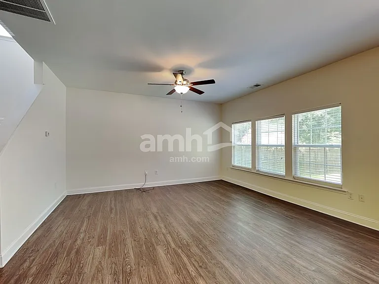 411 Waterlemon Way — Photo 5