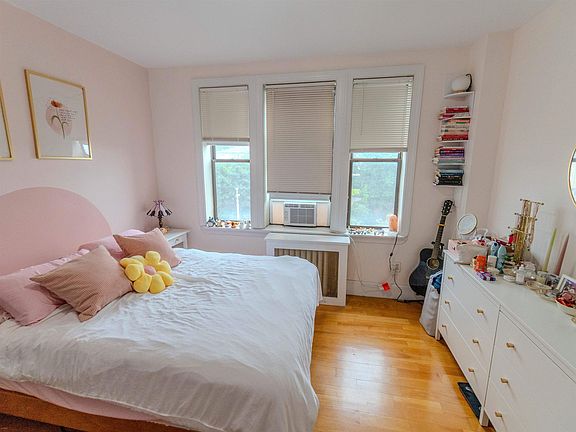 2nd image of 3315 Pleasant Ave APT 321