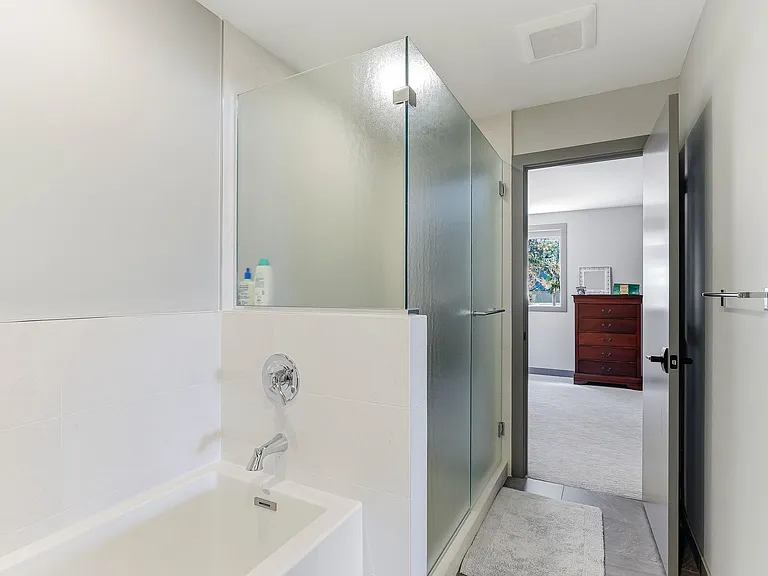 4913 Minneapolis Ave — Photo 47