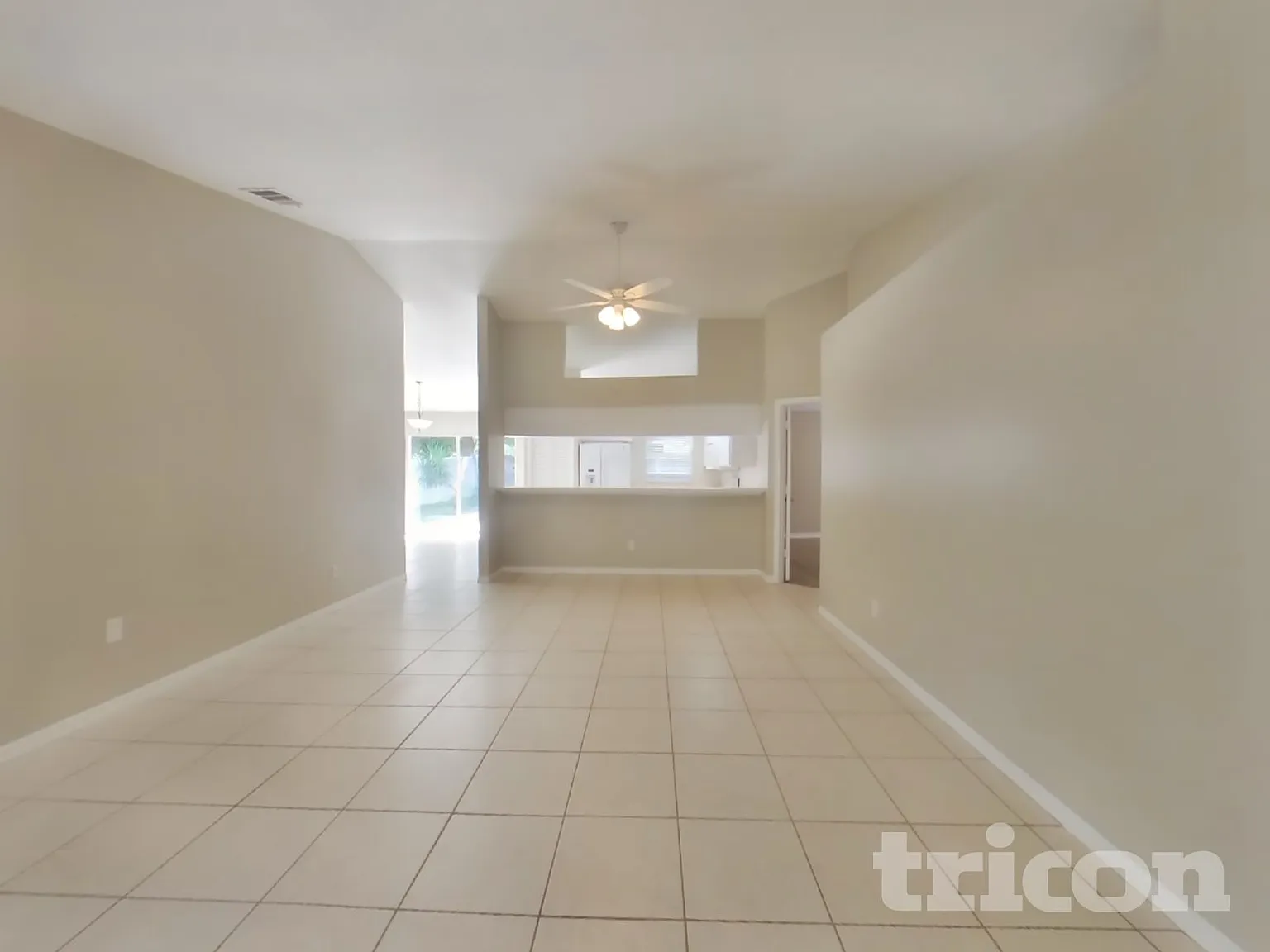 653 Sand Ridge Drive Valrico FL — Photo 2