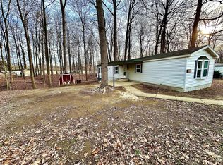 123 Blue Side Ct, Cloverdale, IN