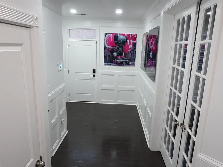 1ST Level Entryway