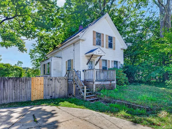 161 Union St, Holbrook, MA 02343