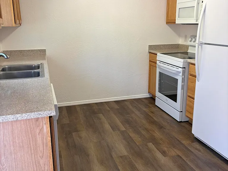 4690 E Monument Way — Photo 4