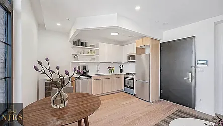 31-18 31st Street, #5B