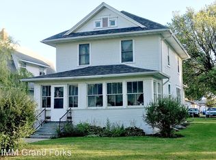 1413 University Ave APT 3, Grand Forks, ND 58203