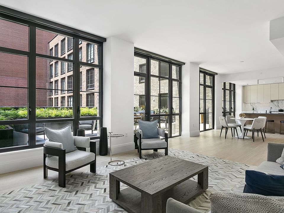1st image of 438 E 12th St #3F