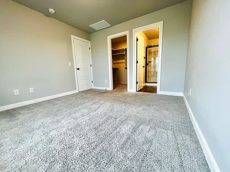 18608 Cantar Dr — Photo 6