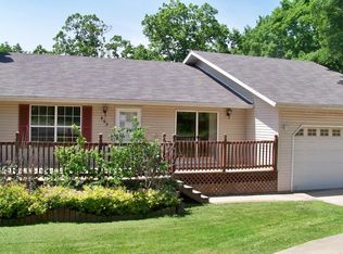 963 Santana Cir, Reeds Spring, MO 65737