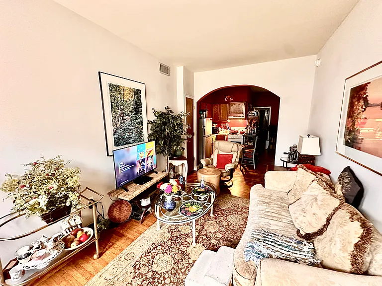 3653 Calumet St #1 — Photo 5