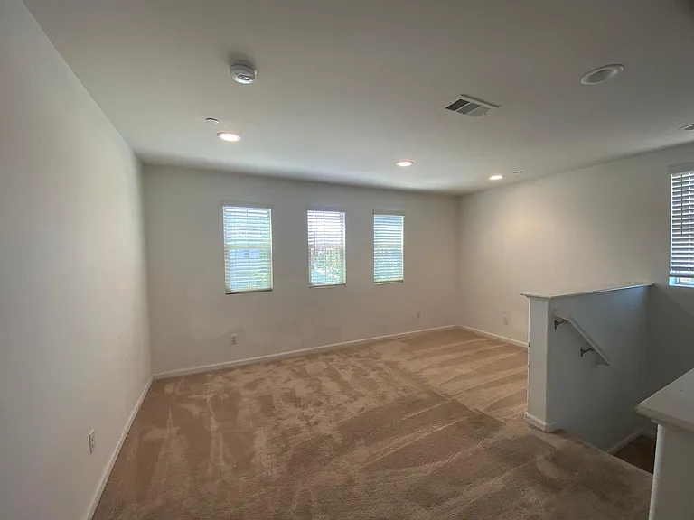 24550 Snapdragon Way — Photo 4