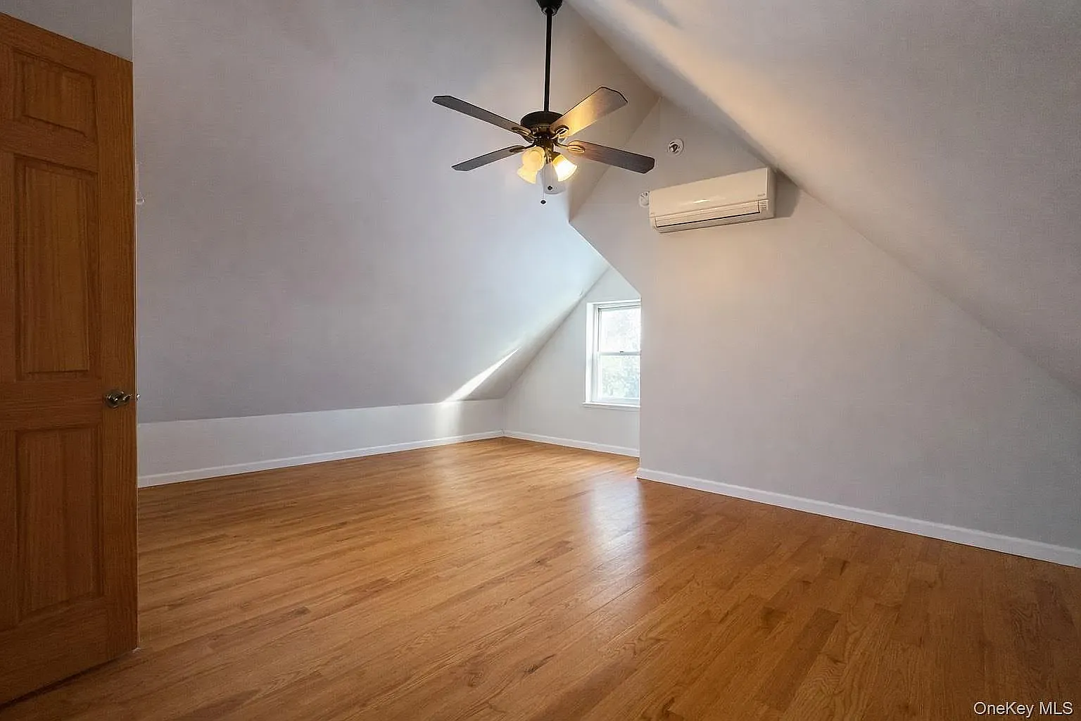 7 bed, 3.0 bath, $7,000 — Photo 4