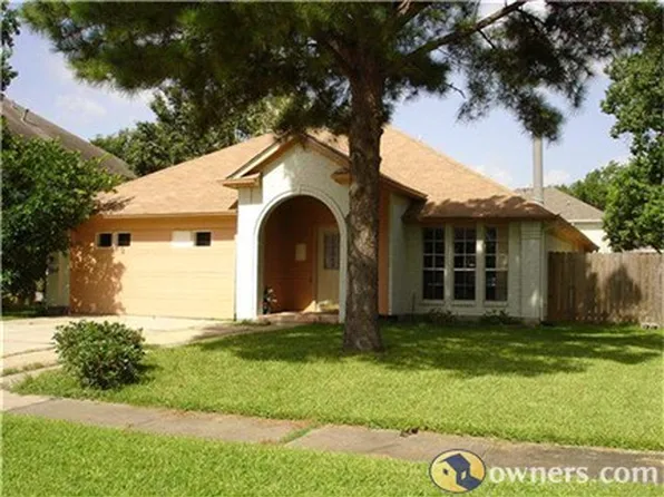 4418 Spoonbill Dr, Seabrook, TX 77586