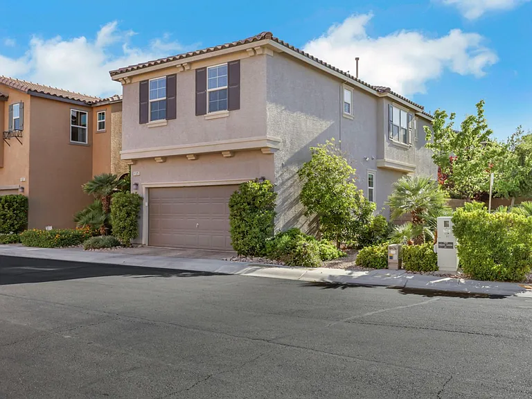 11323 Coulter Canyon St — Photo 46