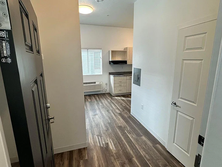 Washington Flats — Photo 15