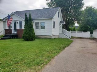 14 Mary St, South Burlington, VT 05403