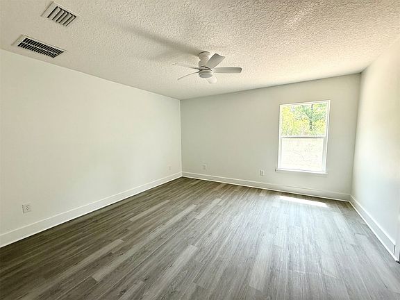 4th image of 28019 Bond Rd