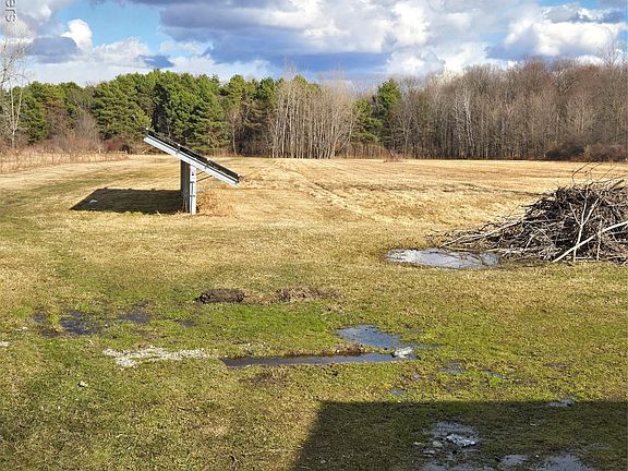 3rd image of 5638 N Lake Rd