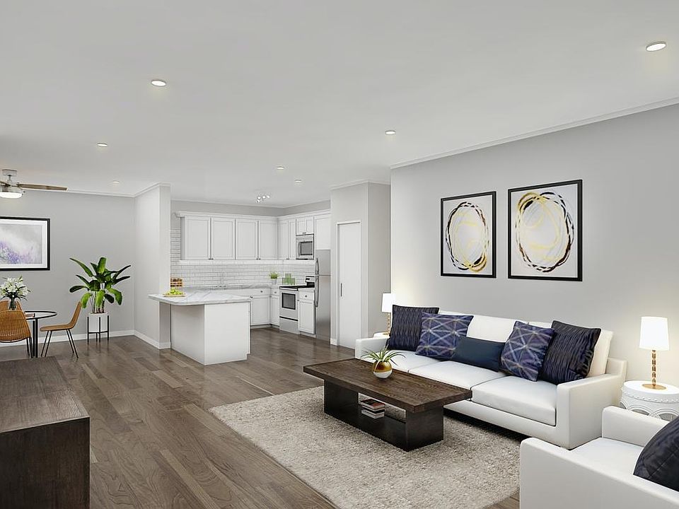 2nd image of 365 S Warren St Unit 4
