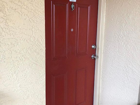 2nd image of 4879 Via Palm Lakes #601