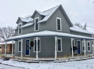 711 Grove St, Adel, IA 50003