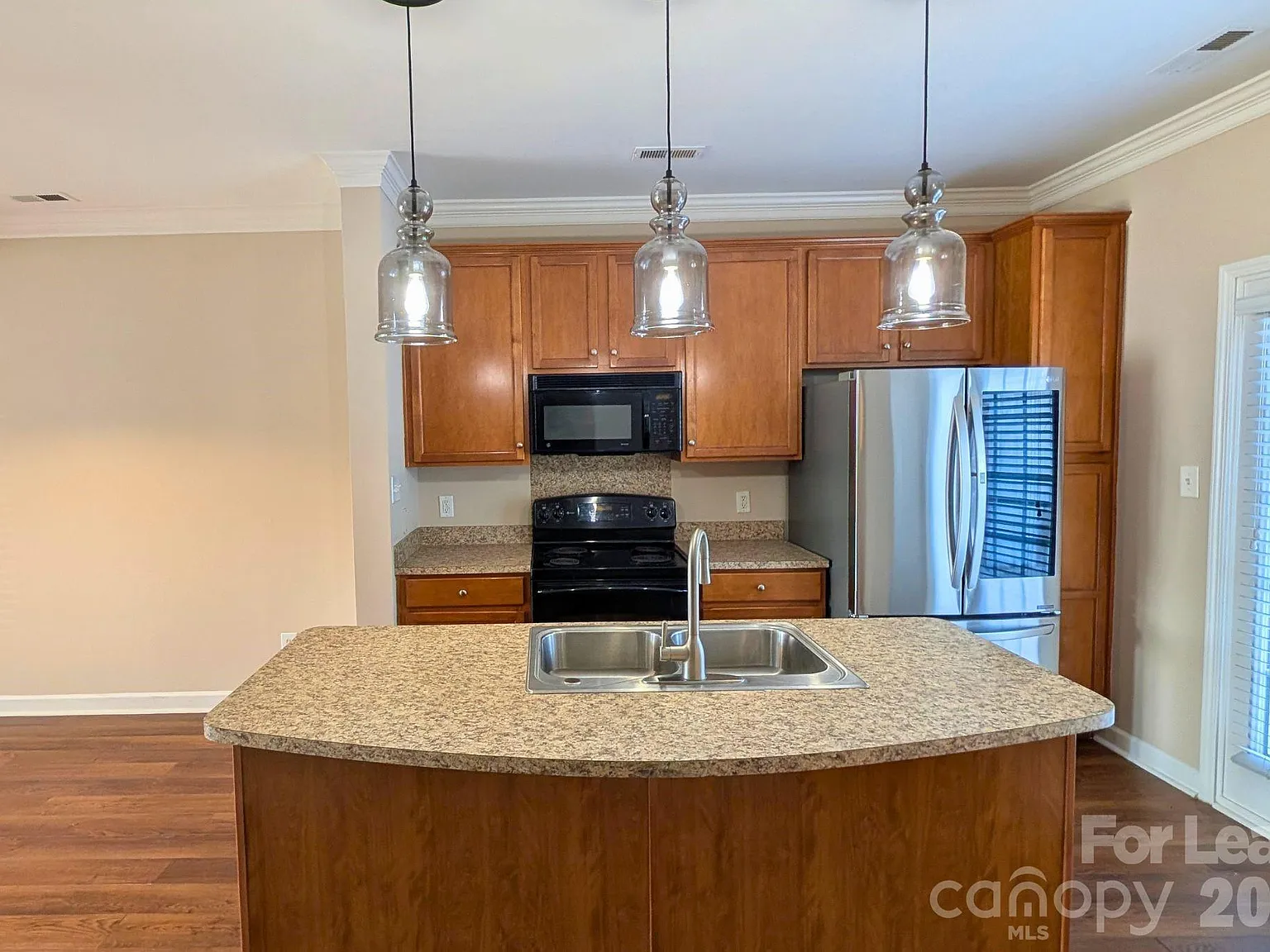 2 bed, 2.5 bath, 1236 sqft, $1,785 — Photo 4