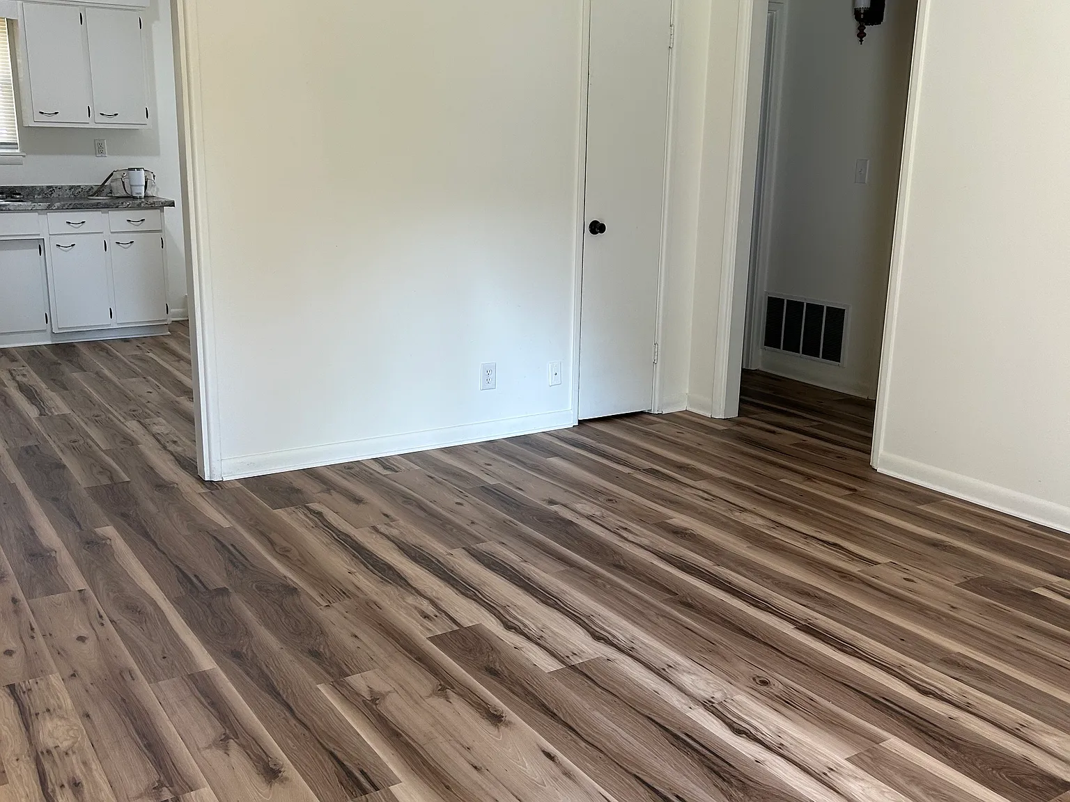 2 bed, 925 sqft, $1,150 — Photo 2