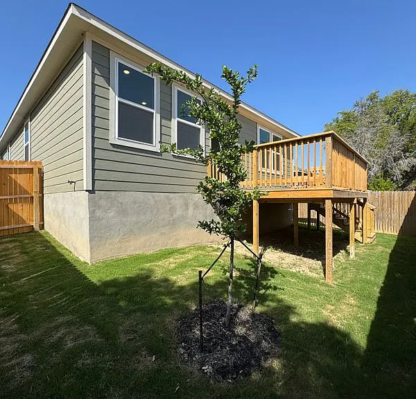 14702 Emerio Dr — Photo 9