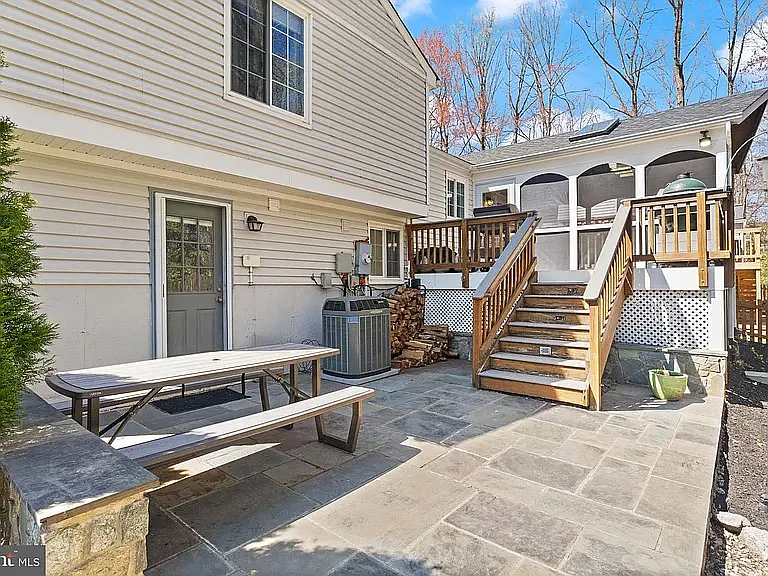 8282 Morning Dew Ct — Photo 36