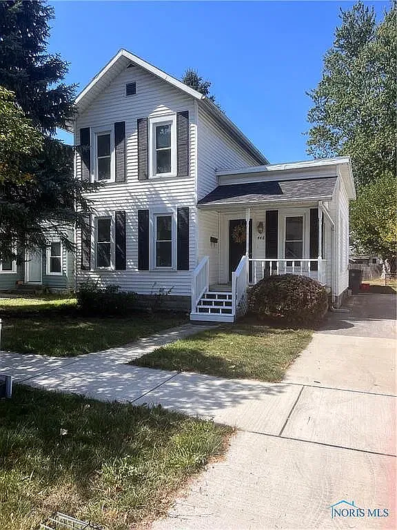 4 bed, 1512 sqft, $2,400 — Photo 1