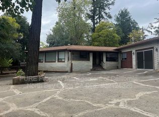1450 Knob Hill Rd, Ukiah, CA 95482