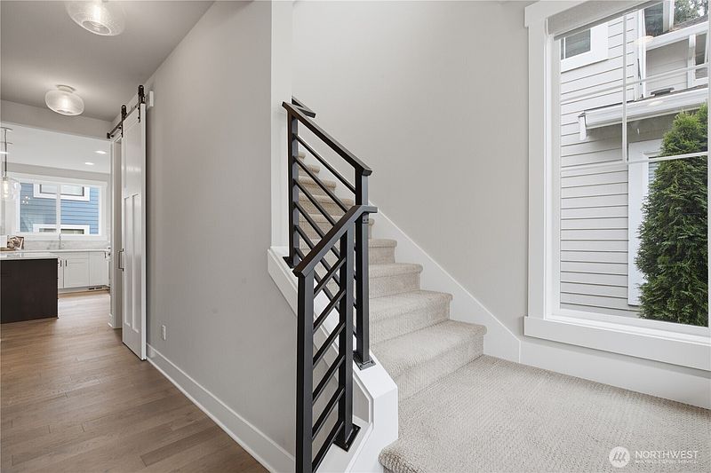2nd image of 12229 NE 100th Street