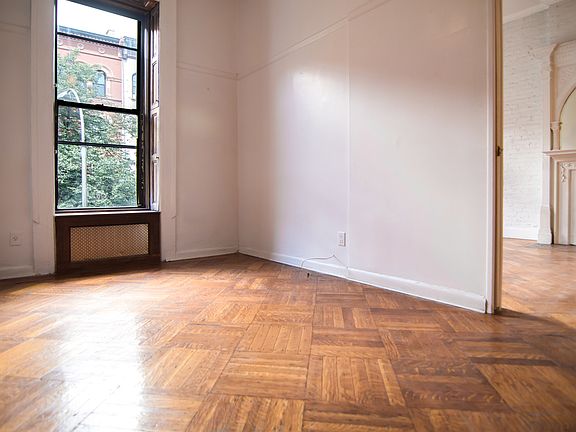 3rd image of 50 W 88th St APT 5